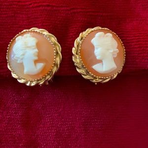 Cameo pierced earrings